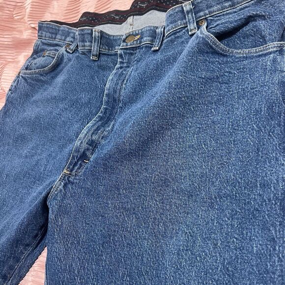 Wrangler Relaxed Fit Jeans for Men, Size 44 - Blue - Picture 3 of 8